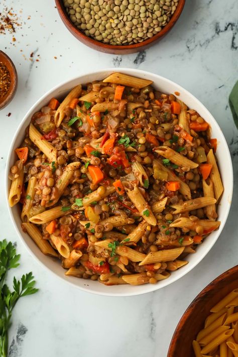 pasta with lentils Pasta And Lentils Recipes, Brown Lentil Recipes, Radicchio Pasta, Pasta With Lentils, Lentil Pasta Recipe, Protein Pasta Recipes, Cottage Cheese Pasta, Veggie Dinners, Macaroni Casserole