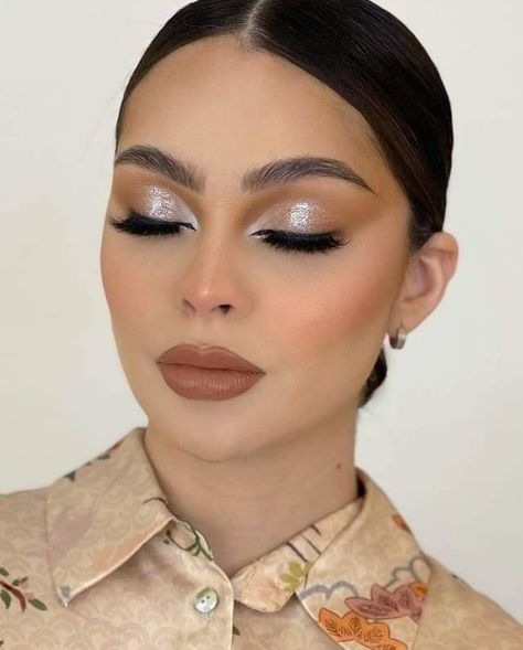 Social Glam Makeup, Maquillaje Cut Crease, Makeup Social, Maquillage Yeux Cut Crease, Makeup Ojos, Prom Eye Makeup, Cut Crease Makeup, Eye Makeup Designs, Dope Makeup