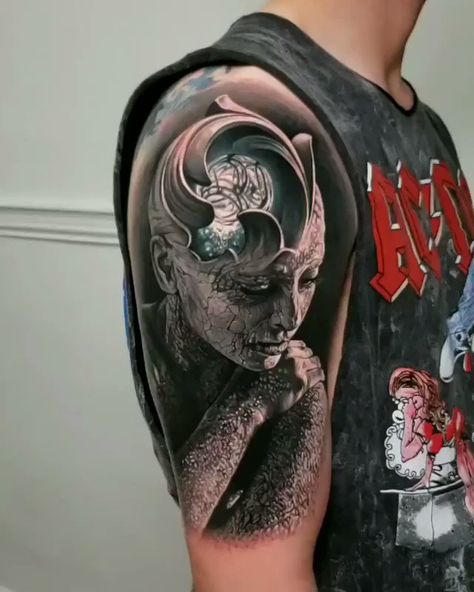 The Tattoo Shop on Twitter: "Good lord 😮😮😮 @arlotattoos . #tattooshop #thetattooshop #tattooshopsupplies #thetattooshopsupplies #besttattoos #tattoo #tattoos #bodyart #ink #tattooartist #tattooart #inked #tattooed #blackandgrey #blackandgreytattoo #tattoorealism #realistictattoos #portraittattoos… https://t.co/U3720zGQeM" Arlo Tattoo, Arlo Dicristina, Photo Realism Tattoo, Realism Tattoos, Usa Tattoo, Surreal Tattoo, World Tattoo, 3d Tattoo, New School Tattoo