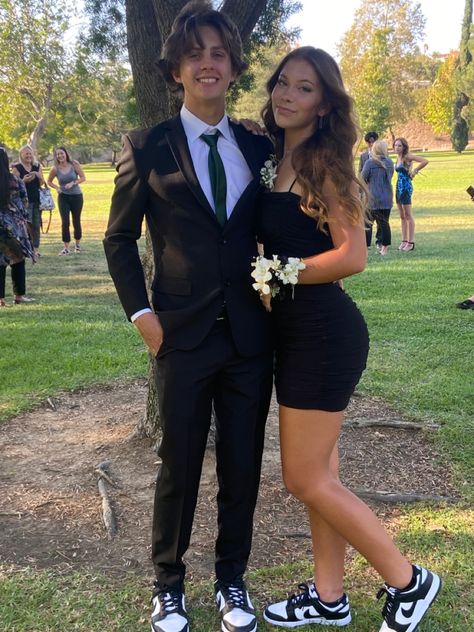 Matching Hocoming Outfits, Picture Bored Ideas, Hoco Fits Couple, Winter Ball Couple Outfits, Matching Sneakers Couples Prom, Black Homecoming Couple Outfits, Prom Photos With Friends Guys, Homecoming Couple Black Dress, Hoco Dresses With Tennis Shoes