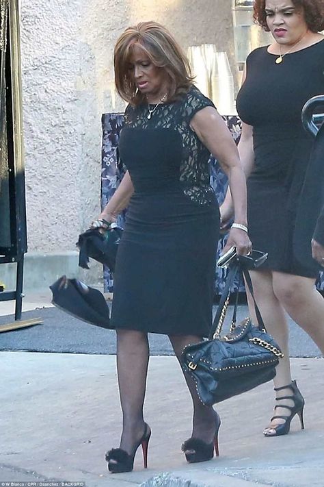 Janet Jackson Daughter, Rebbie Jackson, The Jackson Family, Joe Jackson, Randy Jackson, Glendale California, Paris Jackson, Celebrity Families, Mother Wedding Dress