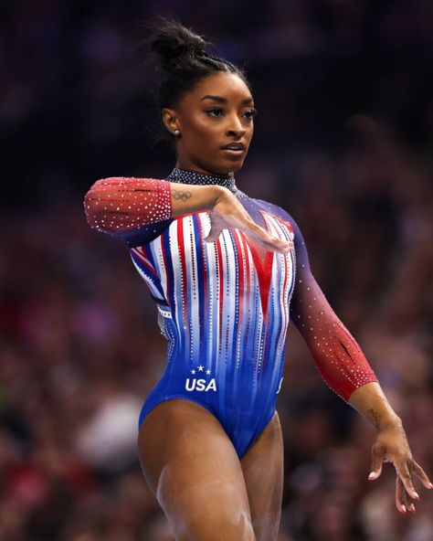 Simone Biles Sends Strong Message After MyKayla Skinner Slams Olympic Team Simone Biles Photoshoot, Simone Biles Olympics 2024, Simone Biles Gymnastics, Simone Biles Instagram, Mykayla Skinner, Simon Biles, Gymnastics Olympics, Olympic Icons, Jade Carey