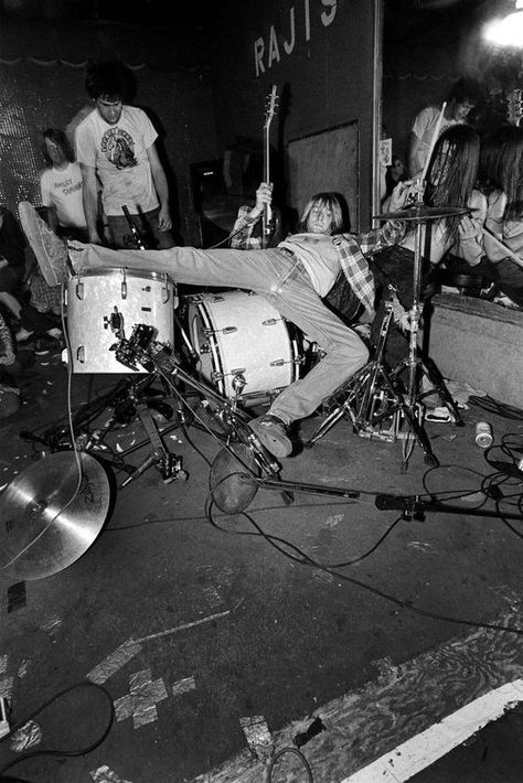 Kurt Cobain, Nirvana, On Display, A Man, Music