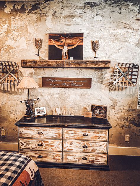 Visit @chelseyswesternvibes on Instagram for this southwest dresser tutorial! #southwest #diy #diydresser #westerndecor #southwestern #diyfurniture Western Dresser Ideas, Western Accent Wall Rustic, Boho Western Dresser Decor, Western Dresser Makeover, Western Dresser Decor, Western Wall Painting Ideas, Western Bedroom Dresser, Western Dressers, Western Dresser Furniture Diy