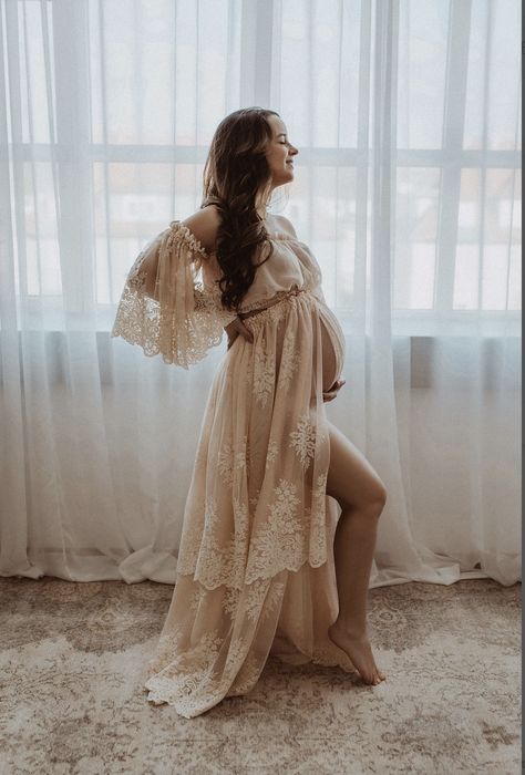 Pregnant Woman Photo, Maternity Photo Shoot Dress, Prego Pics, Maternity Shoot Outfit, Studio Maternity Shoot, Summer Pregnancy Outfits, Pregnancy Photo Shoot, Boho Maternity Dress, Maternity Dresses Photography