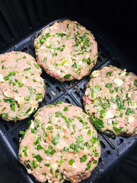 Air Fryer Spinach, Spinach Feta Turkey Burgers, Turkey Feta Burgers, Ground Turkey Burgers, Ground Chicken Burgers, Greek Turkey Burgers, Turkey Burger Recipes, Spinach Feta, Fried Turkey