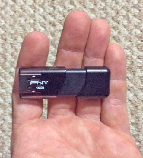 PNY Attache 16GB Pen Drive Review | Tom's Tek Stop Usb Storage, Memory Chip, X Rays, Floppy Disk, Data Loss, Hard Disk Drive, Thumb Drive, Notebook Computer, Apple Mac