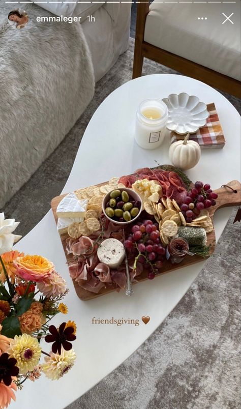 Emma Leger, Fancy Dinner Party, Emma Rose, Instagram Lifestyle, Healthy Food Motivation, Fancy Food, Dinner Plan, Cheese Platters, Food Platters