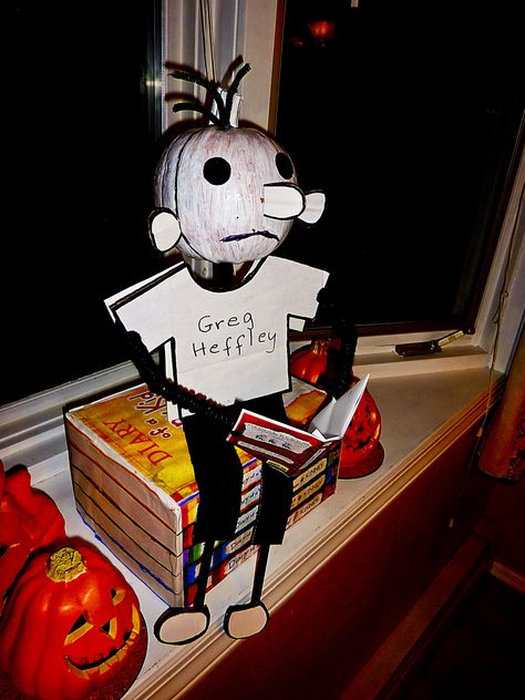 Wimpy Kid pumpkin Diary Of A Wimpy Kid Pumpkin, Kids Book Character Costumes, Book Character Pumpkins, Carve Pumpkins, Character Pumpkins, Children's Book Characters, Easy Pumpkin Carving, Diary Of A Wimpy, Book Character Costumes