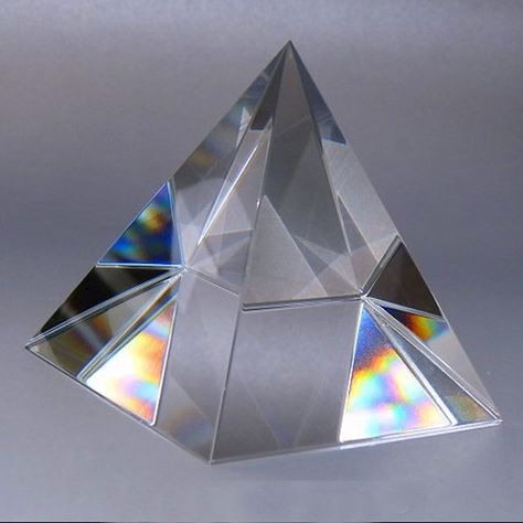 Jack Storms Glass, Visual Toys, Glass Pyramid, Seasonal Color Analysis, Crystal Pyramid, Logo Gifts, Decor Figurines, Clear Quartz Crystal, Glass Sculpture