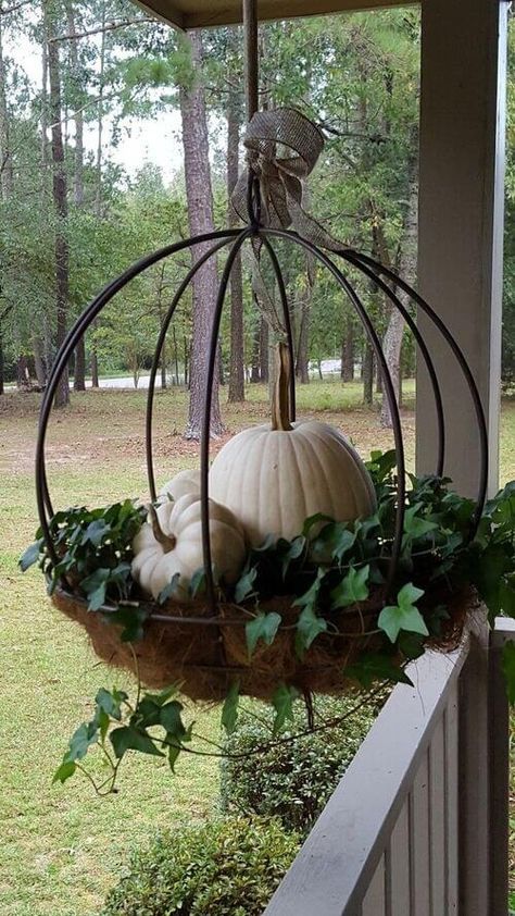 30 Easy Fall Centerpieces To Brighten Up Your Table This Season Front Porch Plant Arrangements, Outdoor Fall Mantle Decor, Outdoor Fall Centerpieces, Fall Outdoor Hanging Decor, Autumn Outdoor Decor Front Porches, Thanksgiving Outdoor Decorations Yards, Thanksgiving Decorations For Home Porch, Front Porch Flowers Ideas, Fall Decor Ideas 2023