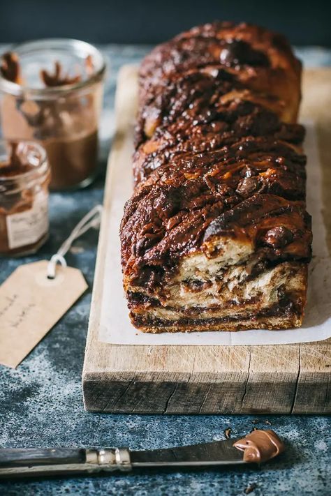 Nutella Babka, Nutella Filling, Babka Recipe, Chocolate Babka, Nutella Spread, Cake Chocolat, Dairy Free Milk, Vegan Butter, Riyadh