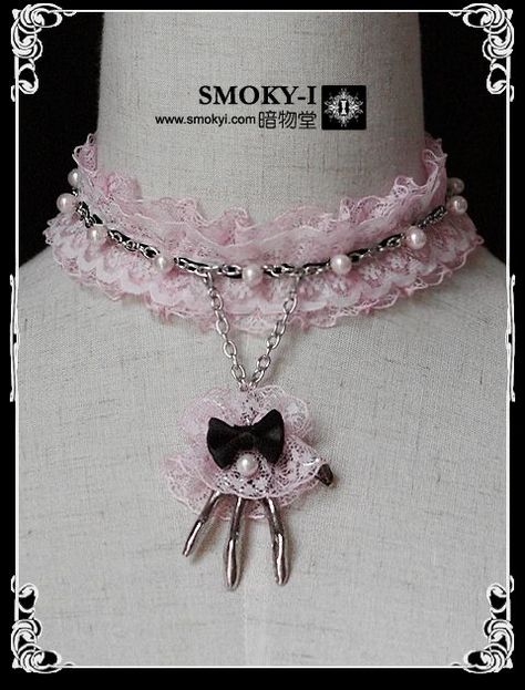 Pink Goth Jewelry, Kawaii Goth Accessories, Black And Pink Kawaii, Pink Gothic Aesthetic, Black And Pink Coquette, Pink And Black Goth, Ballet Jewelry, Kawaii Necklace, Pink Goth