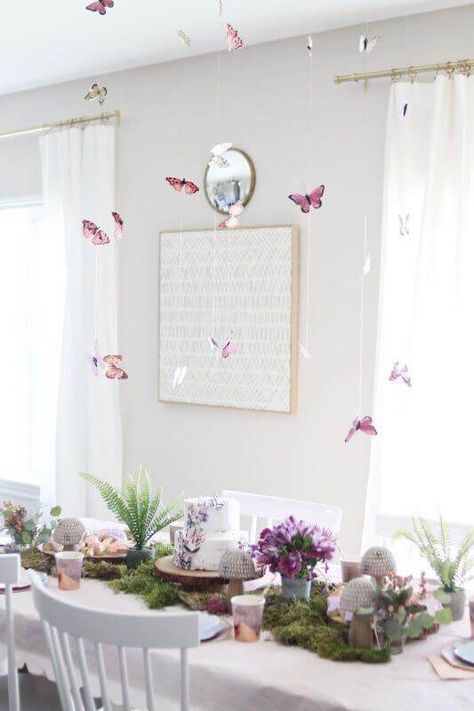 Spring Party Decor, Birthday Party Garden, Fourth Birthday Party, Garden Party Ideas, Photowall Ideas, Birthday Butterfly, Tablecloth Curtains, Fairy Garden Birthday Party, Fairy Butterfly