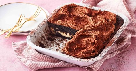 Italian love cake Healthy Balanced Meals, Italian Love Cake, Italian Desserts Easy, Italian Love, Italian Cakes, Super Easy Desserts, Italian Recipes Dessert, Custard Desserts, Chocolate Fudge Cake