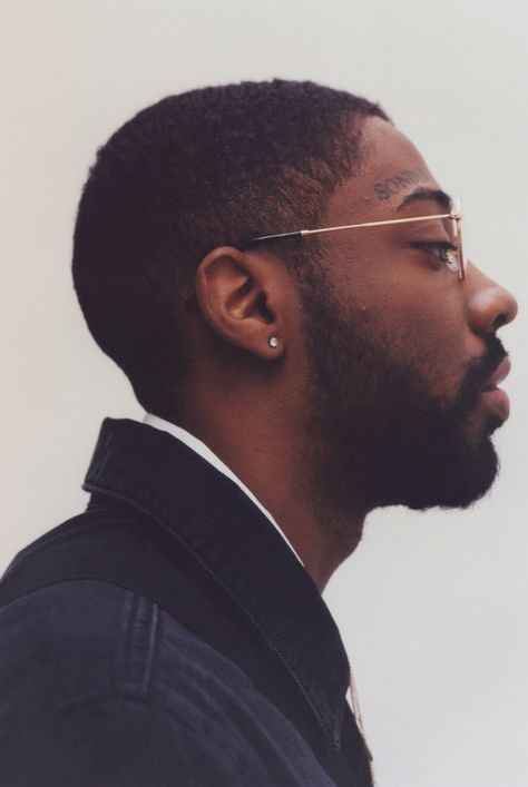 Bent Faiyaz, Aesthetic Brent Faiyaz, Brent Faiyaz Brown Aesthetic, Asthetic Picture Brent Faiyaz, Brent Faiyaz Portrait, Aesthetic Brent Faiyaz Pictures, Baby Brent, Hood Wallpapers, Brent Faiyaz