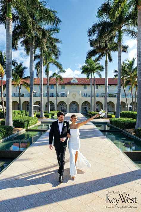 Key West's tropical weather year round makes for a wonderful place for a beautiful beach wedding any time of the year.  Discover why Key West is one of the top wedding and honeymoon destinations. Casa Marina Key West Wedding, Key West Wedding Ideas, Casa Marina Key West, Key West Florida Vacation, Destination Honeymoon, Underwater Wedding, Best Destination Wedding Locations, Travel Key West, Literary Wedding