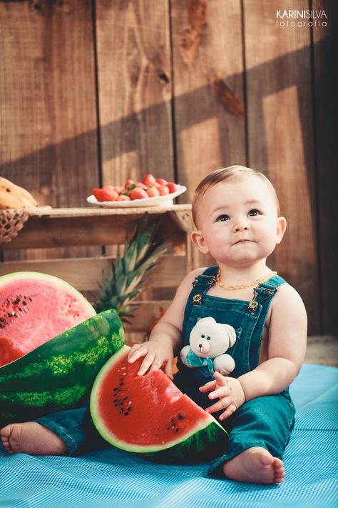 Baby Boy Watermelon Photoshoot, 6 Month Watermelon Photo Shoot, 6 Month Summer Baby Pictures, Summer Baby Photoshoot Ideas, Baby Watermelon Photo Shoot, June Photoshoot Ideas, Summer Milestone Picture Ideas, Watermelon Baby Photoshoot, Watermelon Photo Shoot