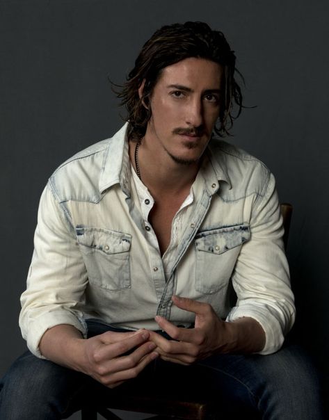 Eric Balfour as Duke Crocker - Haven on SyFy Duke Crocker, Eric Balfour, Online Photo Gallery, Dc Movies, Best Tv, Television Show, Season 3, Serie Tv, Movies And Tv Shows