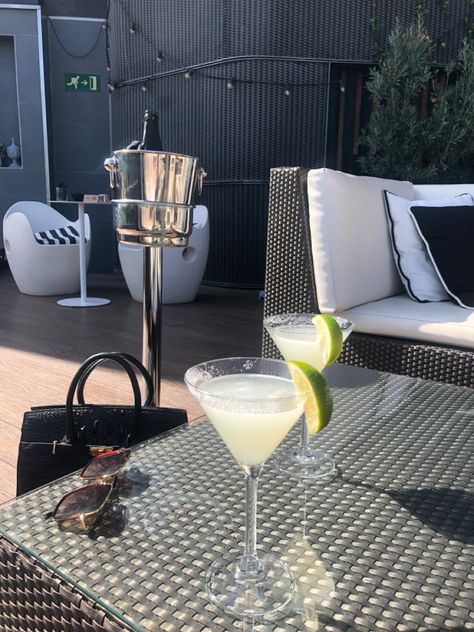 Drinks
Girls out
Martini
Alcohol 
Barcelona
Beverly Hills
Lifestyle
Luxury Beautiful Winter Pictures, Spam Post, Apartment Goals, Morning Vibes, Card Board, Night Vibes, Winter Pictures, Drink Up, Insta Photo Ideas