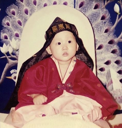 Stray Kids Baby Pictures Changbin, Changbin Baby Pictures, Changbin Biceps, Baby Changbin, Pre Debut, Skz In Cute, All Things Cute, Kids Icon, Homeless Children