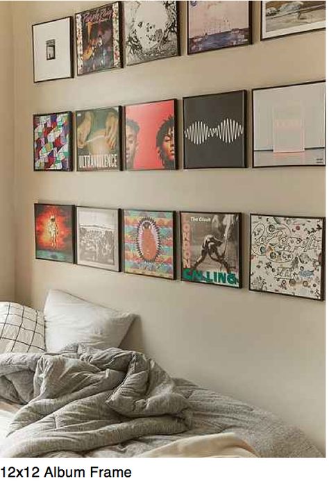 Love this! Put my favorite albums on the wall Music Bedroom, Vinyl Room, Interior Simple, Photo Deco, Retro Room, Dekorasi Kamar Tidur, Grunge Room, Decor Signs, Indie Room