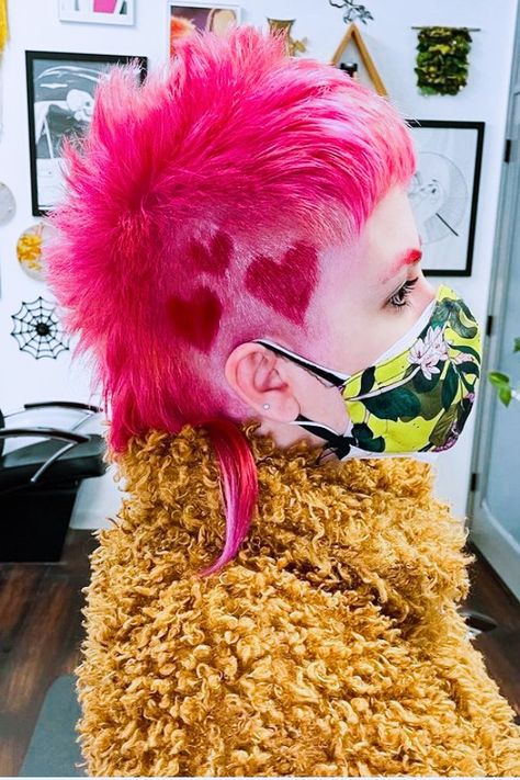 Hot Pink Mullet, Pink Punk Hair, 70s Punk Hair, Punk Haircut Men, Punk Hair Styles, Punk Girl Hair, Pink Punk Aesthetic, Pink Mullet, Short Punk Haircuts