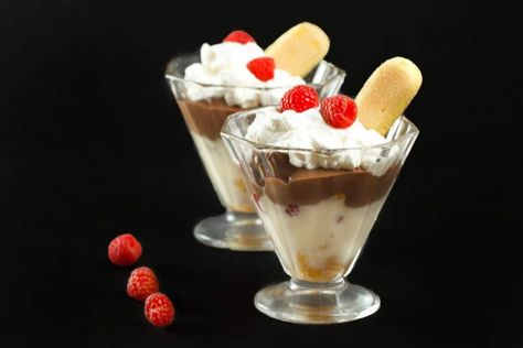 Zuppa Inglese a Classic Italian Dessert Recipe - Chef Dennis Ladyfingers Dessert, Lady Fingers Dessert, Creme Brulee Recipe Easy, Lemon Ricotta Cookies, Summer Pudding, Ricotta Cookies, Creme Brulee Recipe, Italian Recipes Dessert, Chocolate Pastry