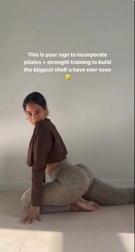 For many women, having strong and shapely glutes is a fitness goal worth pursuing. Not only do well-developed glutes contribute to an aesthetically pleasing physique, but they also play a crucial role in overall strength, stability, and athletic performance. In this article, we'll explore effective strategies and exercises to help women grow their glutes and achieve their desired sh...#Muscle #NutritionTips #Building #Enhancing #Training #FitLife #Fitness #FitnessTips #and #Strength #Wellness Grow Glutes, Glutes At Home, Workout Gym Routine, Leg Workout At Home, Pilates Body, Fitness Goal, Workout Plan Gym, Gym Workout Videos, Weekly Workout