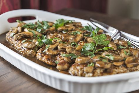 This creamy and delicious classic Italian dish is elevated enough for company, yet easy enough to make for a weeknight family dinner. Best Chicken Marsala Recipe, Potassium Recipes, Renal Recipes, Kidney Diet Recipes, Low Potassium Recipes, Low Potassium Diet, Heart Healthy Recipes Low Sodium, Chicken Marsala Easy, Spicy Shrimp Recipes