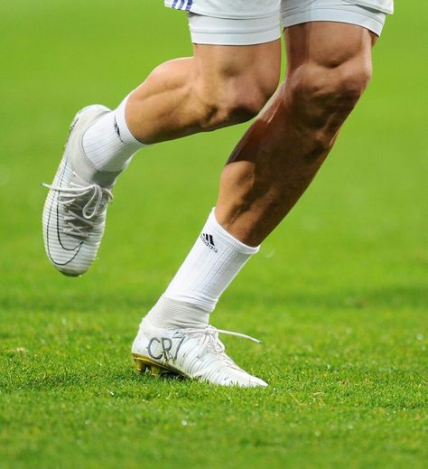 CristianoRonaldo. Soccer Physique, Cristiano Ronaldo Young, Cr 7, Cr7 Wallpapers, Ronaldo Junior, Ronaldo Real Madrid, Ronaldo Real, Abs And Cardio Workout, Cristiano Ronaldo Cr7