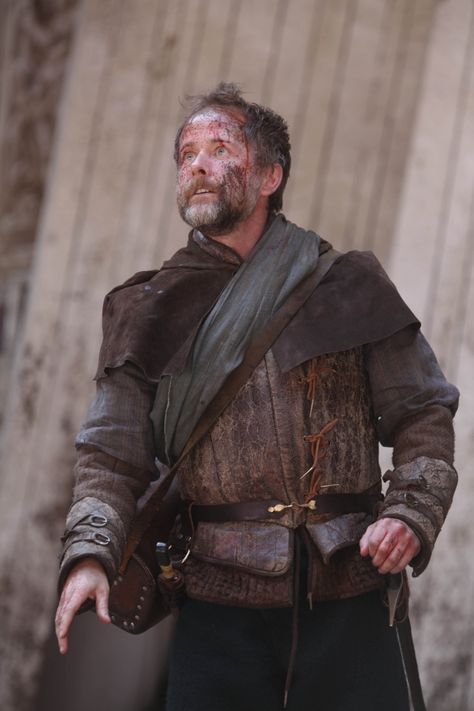 Billy Boyd as Banquo, Macbeth, Globe Theatre, Bankside, London, England 10th August 2013 Banquo Macbeth Aesthetic, Macbeth Costume Design, Banquo Macbeth, Macbeth Costumes, Macbeth Characters, Shakespeare Characters, Billy Boyd, Globe Theatre, Theatre Education