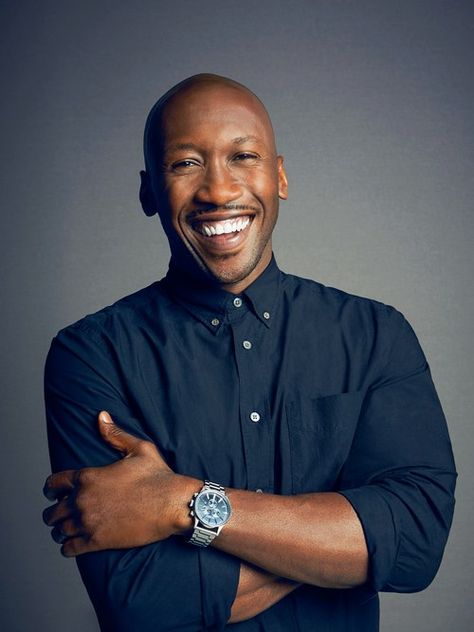 Mahershala Ali Actor Portrait Photography, Theatre Poses, Headshots Professional Male, Male Headshot Poses, Poses Headshot, Headshot Photography Poses, Corporate Headshot Poses, Lifestyle Headshots, Male Headshots