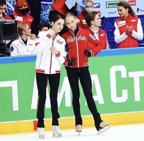 Team Tutberidze, Ice Skating Pictures, Kamila Valieva And Alexandra Trusova, Alexandra Trusova And Anna Scherbakova, Anna Shcherbakova And Sasha Trusova, Scott And Tessa Figure Skating, Skating Pictures, Evgenia Medvedeva Olympics, Modern Pattern Design