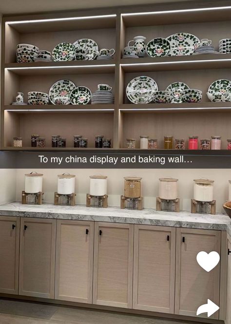 Khloe Kardashian Kitchen Organization, Khloe Kardashian Organization, Kardashians Pantry, Khloe Kardashian Pantry, Kardashian Pantry, Kardashian Kitchen, Cupboard Organisation, Bespoke Shelving, Walk In Pantry Ideas