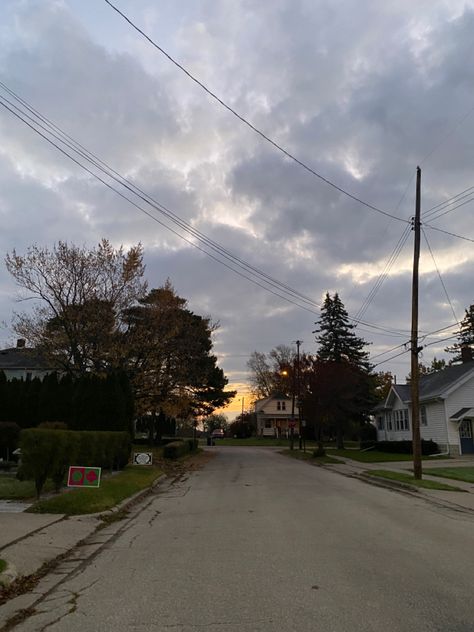 Small Town Bedroom Aesthetic, Small Town Aesthetic Dark, 80s Small Town Aesthetic, Small Town Life Aesthetic, Suburbia Aesthetic, Carol Aesthetic, European Gothic, Small Town Mystery, Town Aesthetic