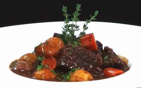 Chef Jean Pierre Recipes, Best Beef Bourguignon Recipe, Chef Jean Pierre, Beef Stew With Beer, Beef Bourguignon Recipe, Best Chili Recipe, Raw Potato, Beef Chuck Roast, Beef Stew Recipe