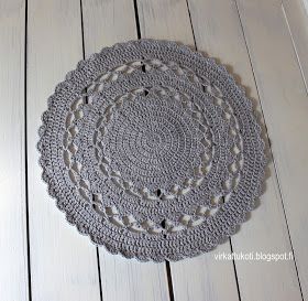 virkatut tabletit, tabletit, virkattu tabletti ohje, virkattu liina, virkattu koti Crochet Circles, Fun Projects, Braided Rugs, Table Cloth, Knitting, Crochet