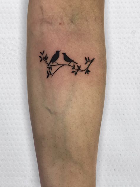 Love Birds Tattoos, Matching Bird Tattoos, Lovebirds Tattoo, Love Birds Tattoo, Love Bird Tattoo, Lovebird Tattoo, Tattoo Trend, Birds Tattoo, Leaf Tattoos