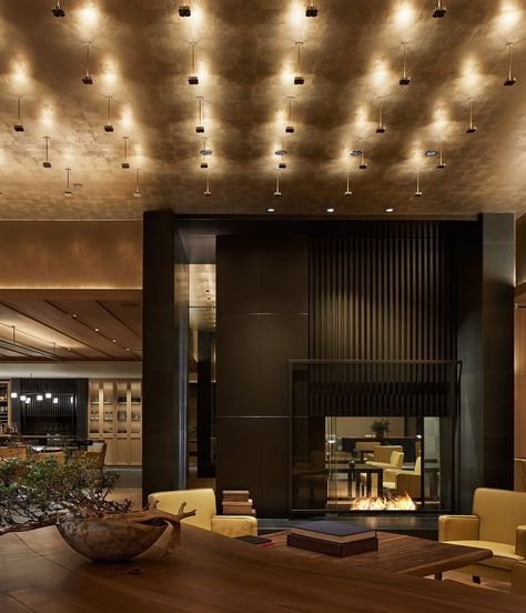 Interior Design on Instagram: “The winner of the 2020 Best of Year award for International Chain Hotel is Park Hyatt Kyoto (@parkhyattkyoto) by tonychi studio…” Park Hyatt Kyoto, Tony Chi, Powder Room Lighting, Japan Hotel, Traditional Japanese Architecture, Lobby Lounge, Walnut Furniture, Park Hyatt, Relaxation Room