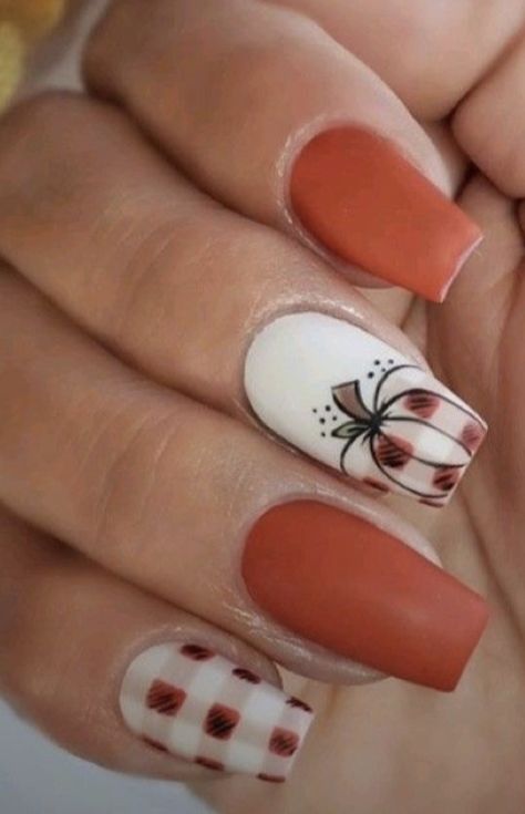 Turkey Nails, Western Nails, Thanksgiving Nail Designs, Thanksgiving Nail Art, Thanksgiving Nail, Simple Fall Nails, Foto Top, Maroon Nails, Halloween Acrylic Nails