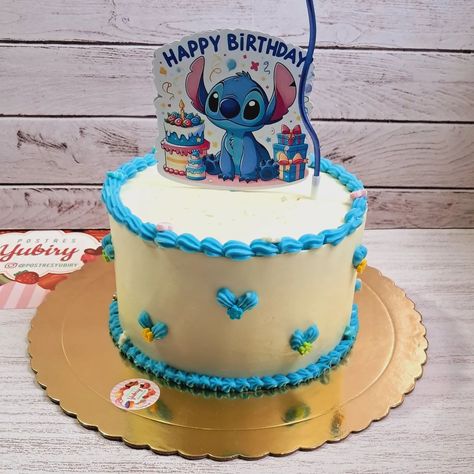 Mini cake de Stitch Mini Cake, Mini Cakes, Cake, On Instagram, Instagram