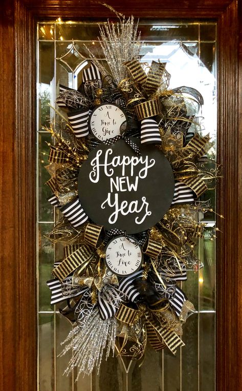 Happy New Year Swag New Years Wreaths, Clock Ornaments, New Year Wreath, Round Top Collection, Dental Kids, Swag Wreath, Ring In The New Year, Metal Clock, New Years Eve Decorations