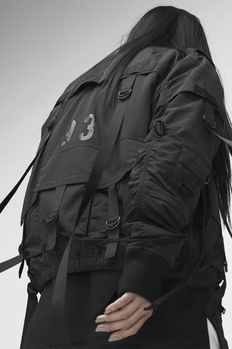 Men Minimalist Fashion, Techwear Fashion, Tactical Wear, Cyberpunk Fashion, Jackets Men Fashion, Urban Wear, Dark Fashion, Streetwear Outfit, Issey Miyake