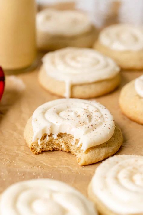 Cookies With Cream Cheese Frosting, Drop Sugar Cookies, Cookies With Cream Cheese, Eggnog Cookies, Homemade Eggnog, Chocolate Crinkle Cookies, Big Cookie, Eggnog Recipe, Chocolate Crinkles