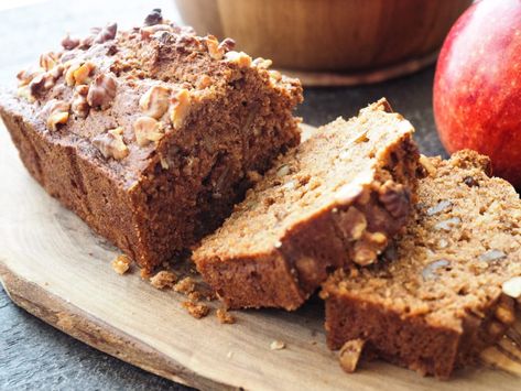 Apple Walnut Bread Recipe, Spiced Apple Bread, Apple Walnut Bread, Bread Image, Walnut Bread Recipe, Apple Bread Recipe, Banana Bread Recipe Healthy, Apple Walnut, Healthy Breakfast Muffins