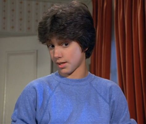 ralph macchio ▪︎ eight is enough Ralph Macchio With His Kids, Eight Is Enough Ralph Macchio, Eight Is Enough, Manny Montana, Ralph Macchio The Outsiders, 80s Men, Kid Cobra, Celebrity Guys, Split Hair