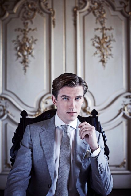 Matthew Crawley, A Man In A Suit, Man In A Suit, Downton Abby, Dan Stevens, Lady Mary, Oui Oui, Downton Abbey, Suit And Tie