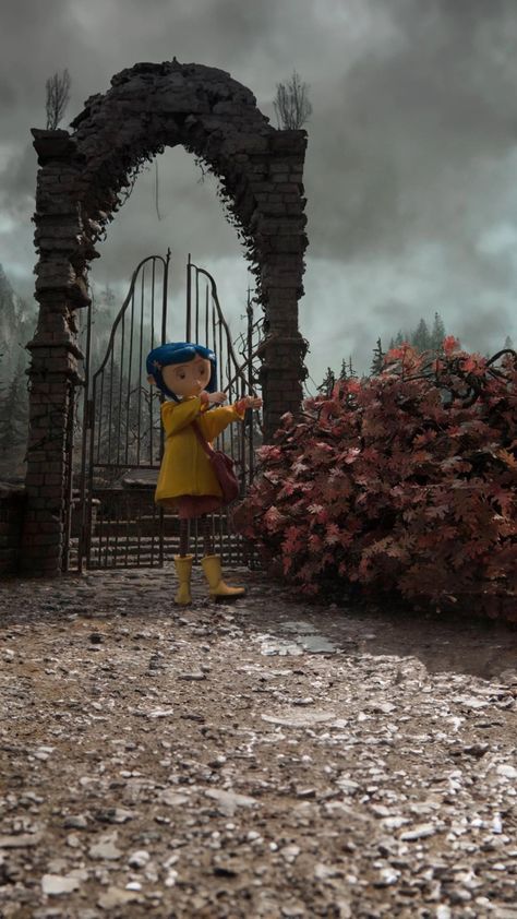 Coraline Film, Baby Humor, Coraline And Wybie, Coraline Art, Coraline Movie, Coraline Aesthetic, Halloween Wallpaper Backgrounds, Coraline Jones, Tim Burton Films