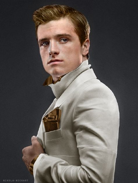 Peeta Mellark. Peeta Mellark Aesthetic, Mocking Jay, Katniss And Peeta, Hunger Games 3, Hunger Games Series, Peeta Mellark, Hunger Games Catching Fire, Suzanne Collins, Hunger Games Trilogy